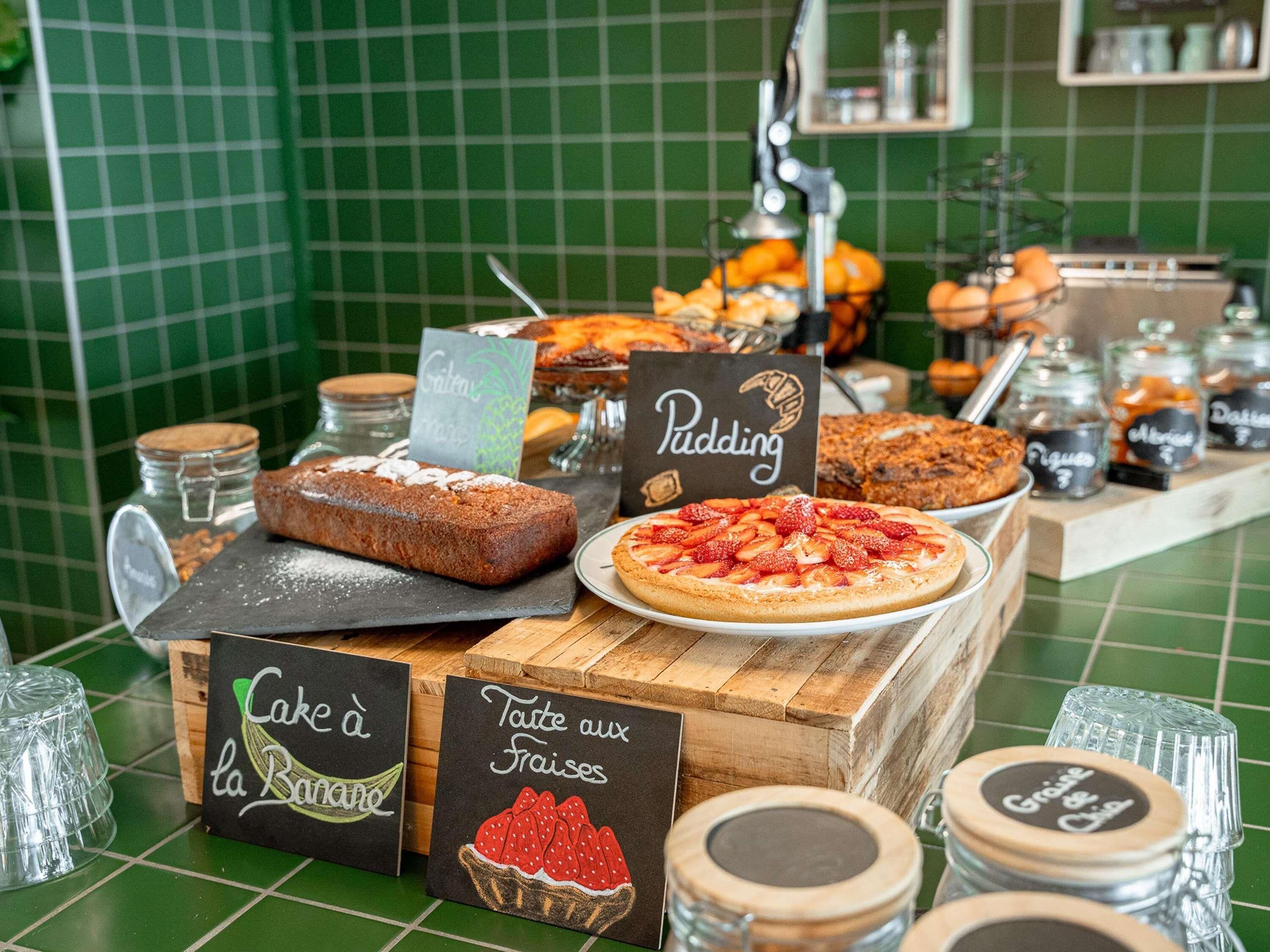 Daily buffet breakfast (EUR 9.9 per person)