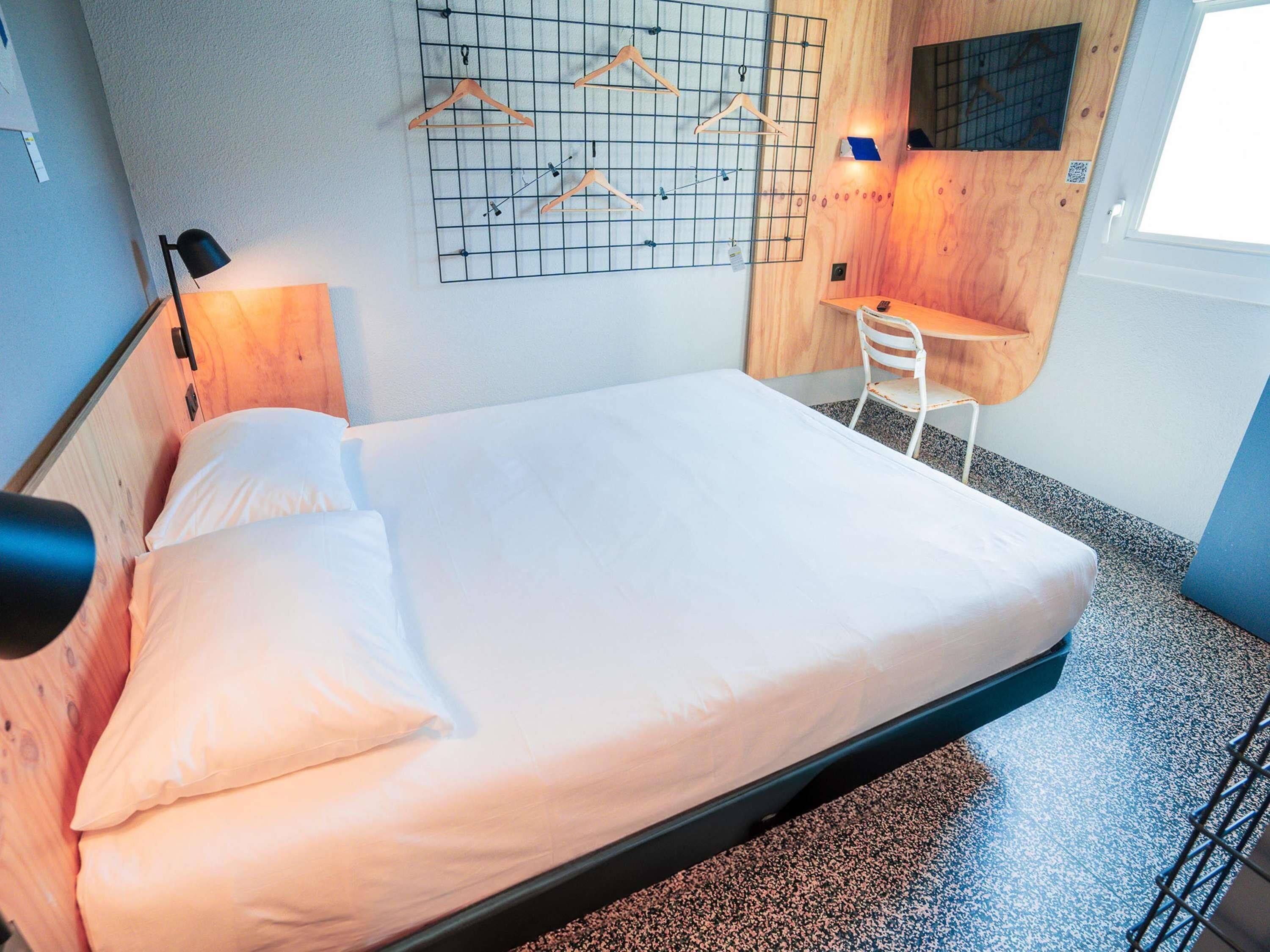 Chambre Double, 1 lit double (Little POP ) | Bureau, rideaux occultants, lits bébé (gratuits), Wi-Fi gratuit