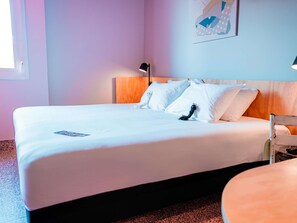 双人房, 1 张双人床 (POP Room) | 办公桌、遮 光窗帘、免费婴儿床、免费 WiFi