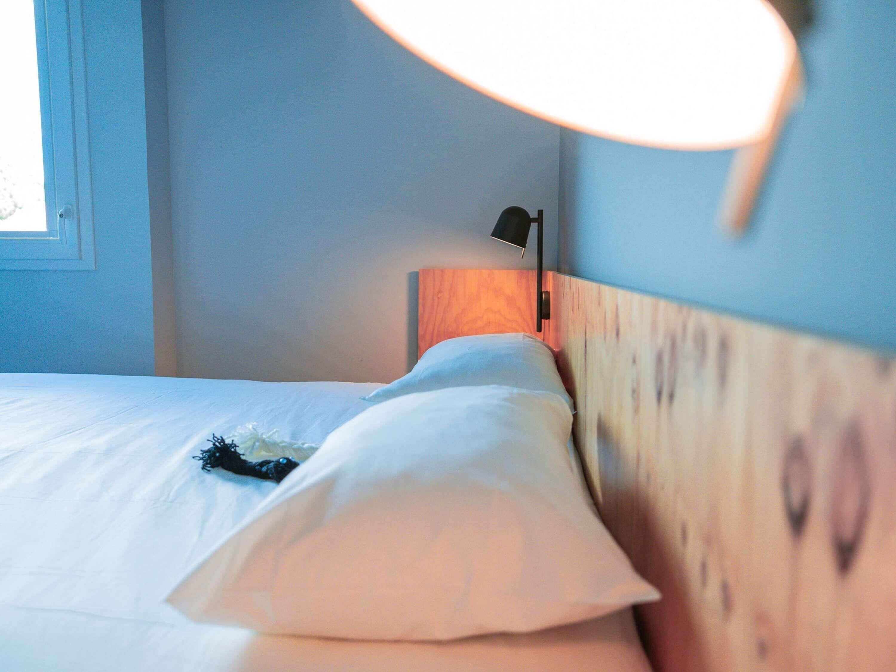 Chambre, 2 lits une place (Pop) | Bureau, rideaux occultants, lits bébé (gratuits), Wi-Fi gratuit