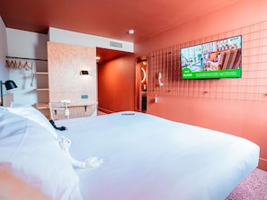 Double Room, 1 Double Bed (POP Room) | Desk, laptop workspace, blackout drapes, travel crib