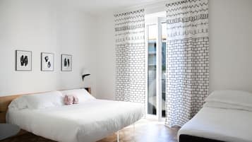 Ropa de cama de alta calidad y minibar