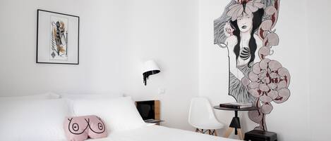 Habitación superior, 1 cama King size, Terraza | Ropa de cama de alta calidad y minibar