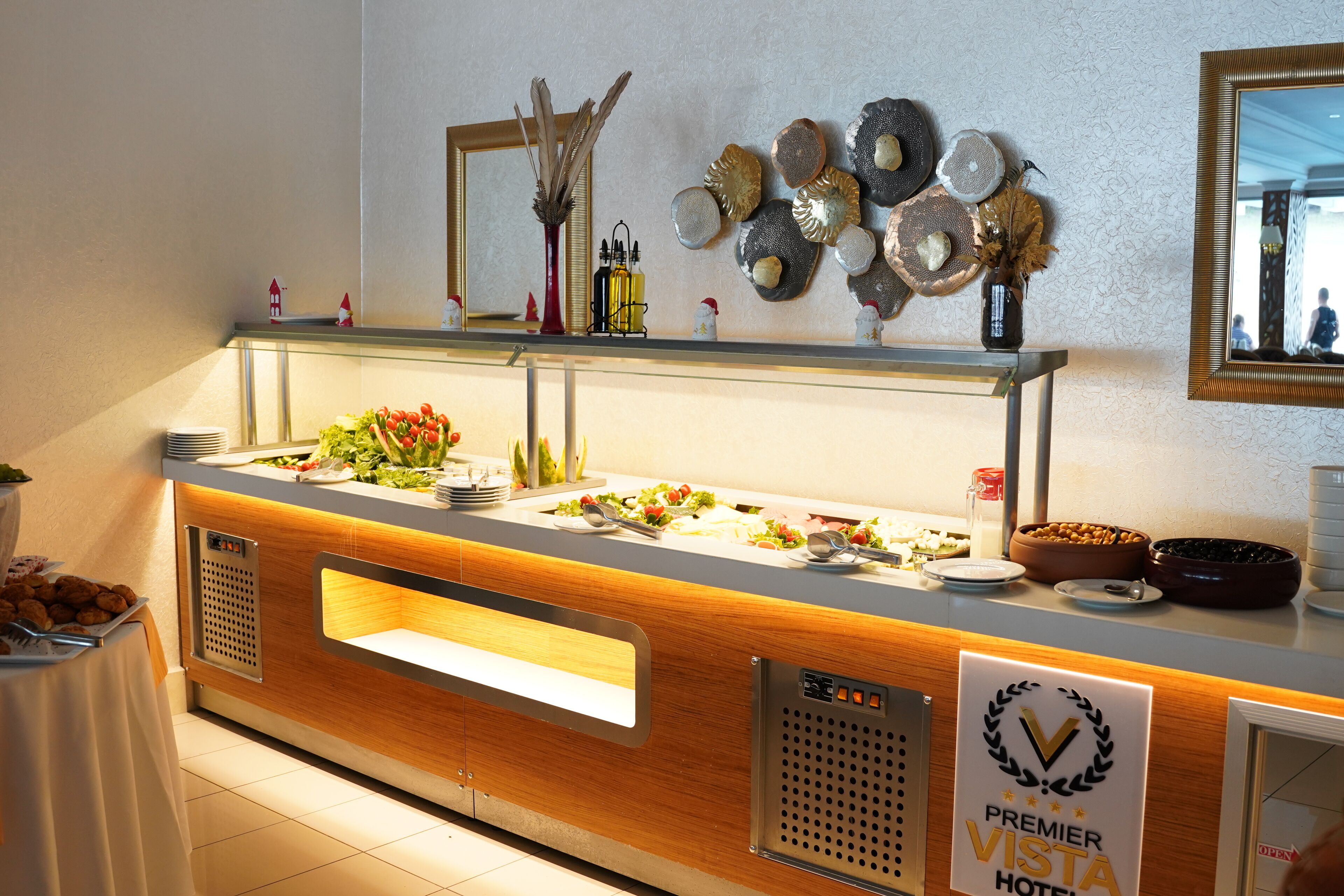 Breakfast, lunch, dinner served; Turkish cuisine 