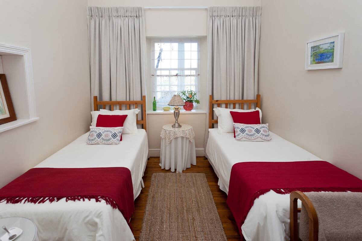 Standard Room, 1 Bedroom (Twin Room) | Room amenity