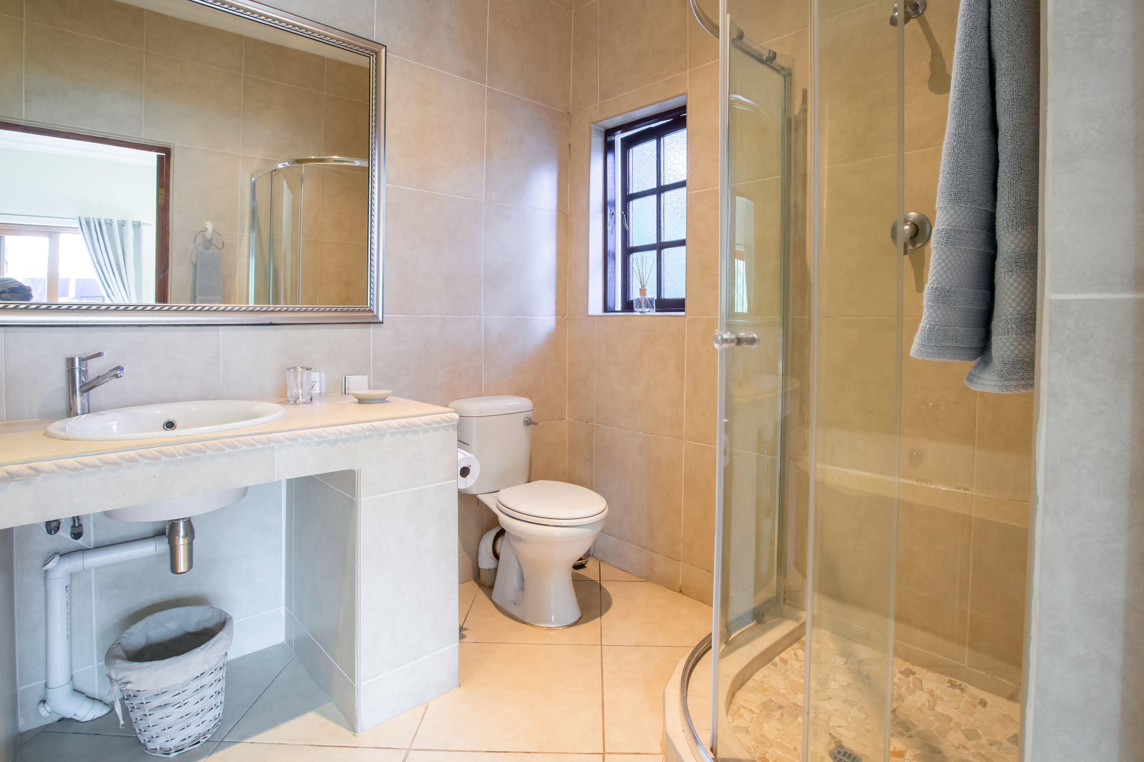 Shower kamar mandi