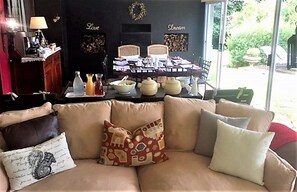 Gratis frukost med lokala rätter varje dag 