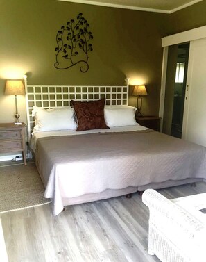 Rum (King) | Individuell inredning, unika möbler, gratis wi-fi och sängkläder