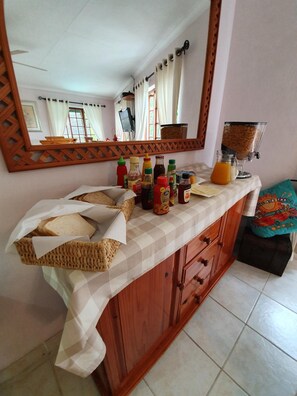 Free toiletries, towels - Harmony Guesthouse (Mbombela)