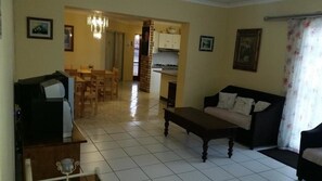 Interior - Ebenezer Guest House Bluewater Bay (Gqeberha (Port Elizabeth))