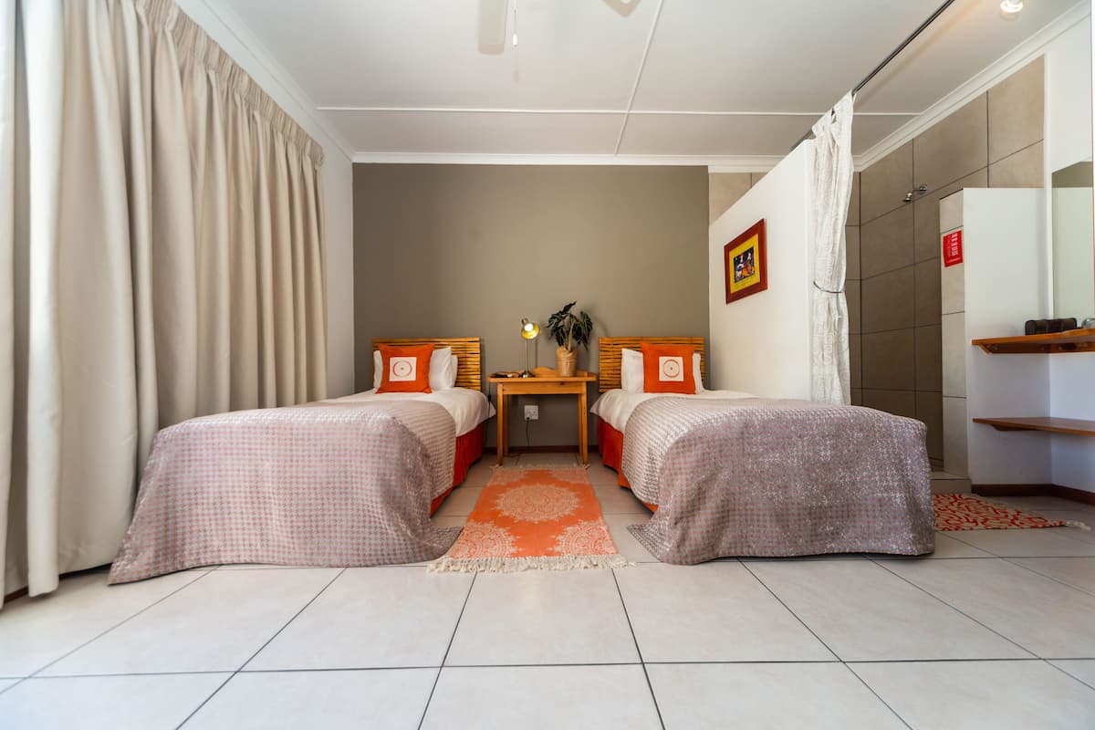 Twin Room - Gousblom @ Riverunits