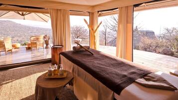 Couples treatment room(s), body treatments, aromatherapy