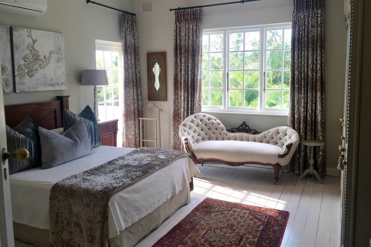 Rollaway beds