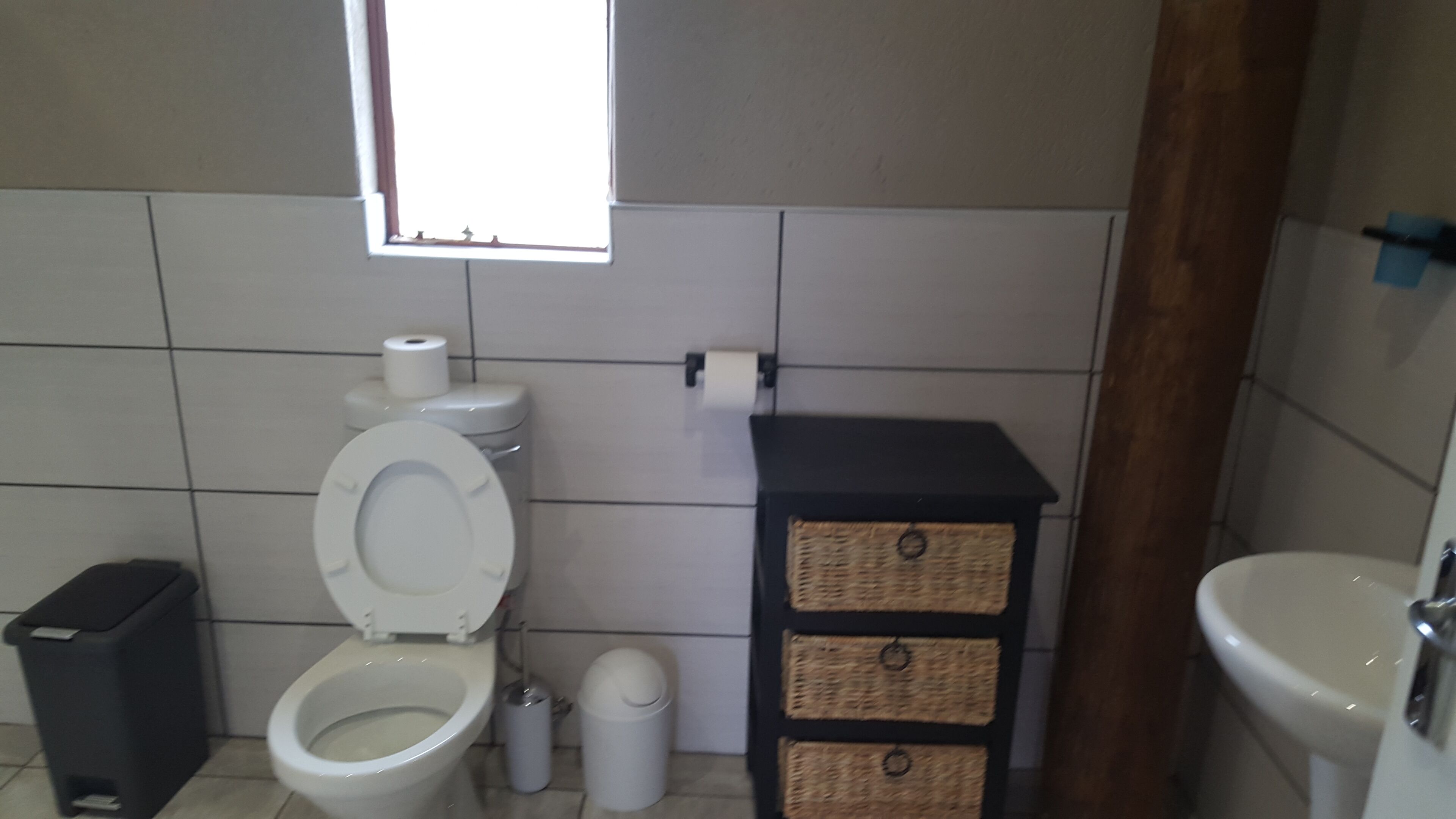 family chalet | bathroom | shower, rainfall showerhead, free toiletries, towels