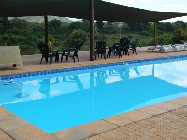 Kolam renang terbuka