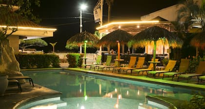 Hotel Alamar