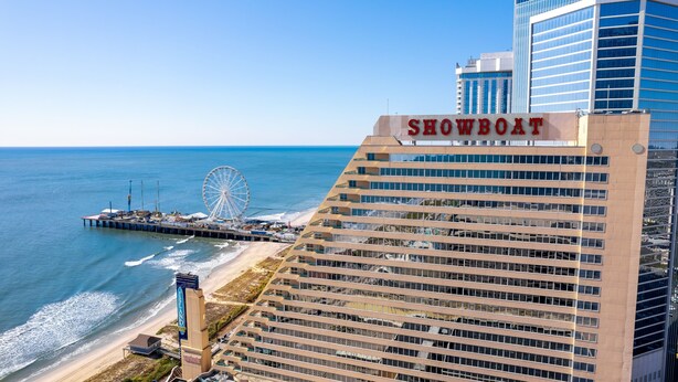 A hotel named SHOWBOAT with a Ferris wheel in the background. - Showboat Hotel Atlantic City (Atlantic City)