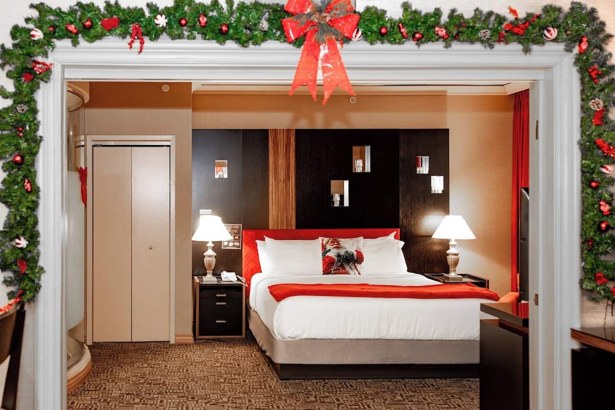 Ocean View High Floor One Bedroom King Suite | 2 bedrooms, hypo-allergenic bedding, in-room safe, desk