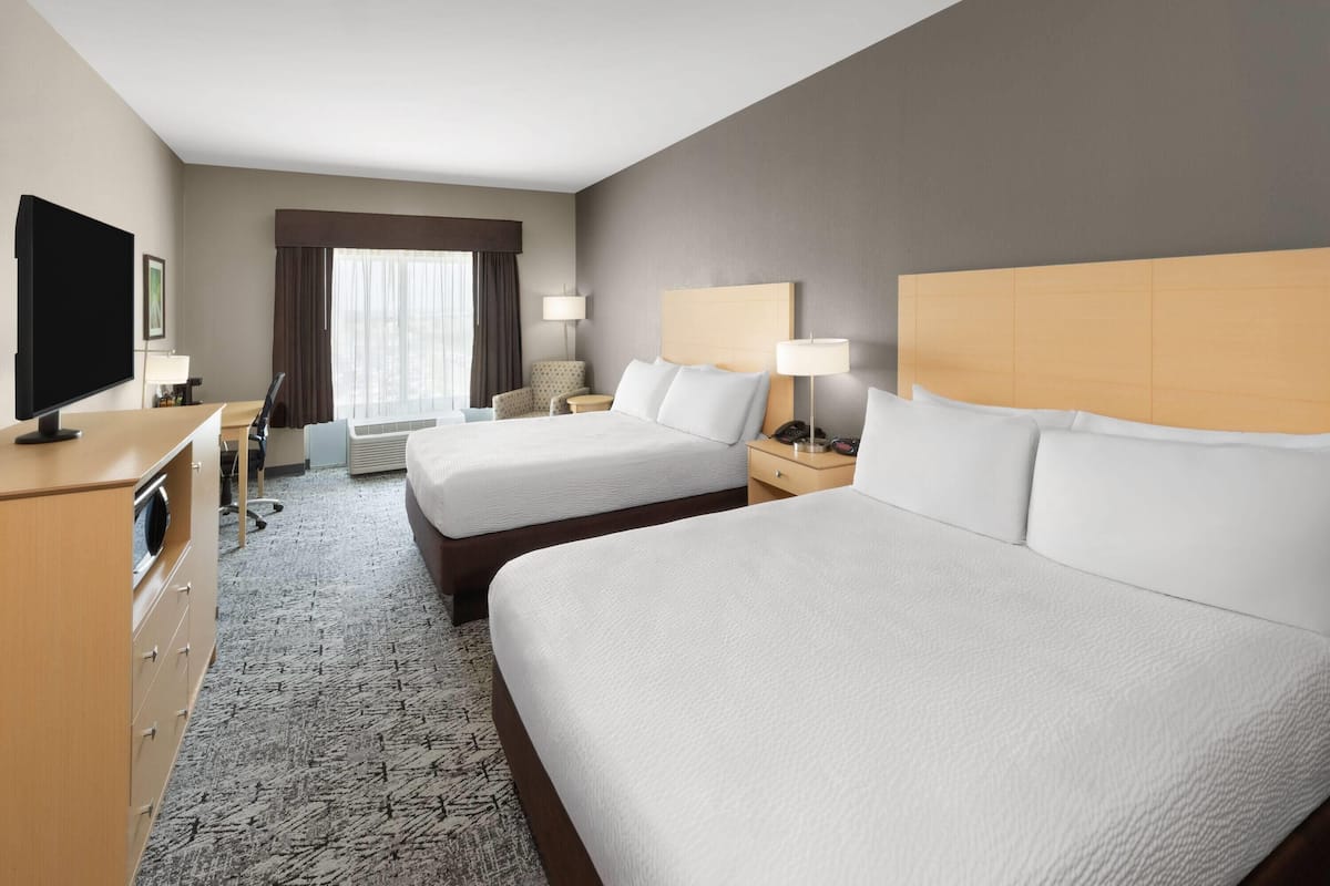 Room, 2 Queen Beds, Non Smoking | 1 bedroom, premium bedding, in-room safe, desk