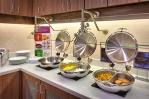 Free daily buffet breakfast  - Residence Inn by Marriott Casper (Casper)