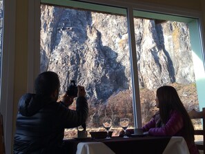 Dining - Vertical Lodge (El Chalten)
