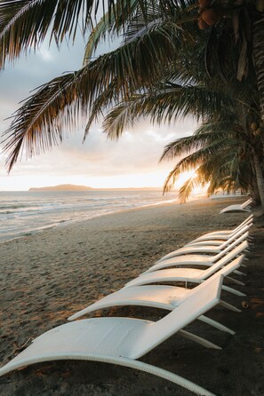 On the beach - Playa Escondida Beach Club (Tela)