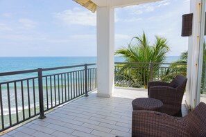 Family Apartment, 3 Bedrooms, Ocean View, Beachfront | Terrace/patio - Playa Escondida Beach Club (Tela)