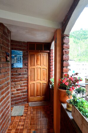 Desk, free WiFi - Donde Ivan (Baños de Agua Santa)