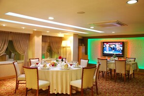 Frühstück, Mittagessen, Abendessen, türkische Küche 