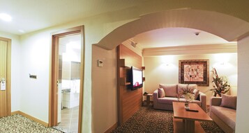 套房 | 起居区 | 液晶电视