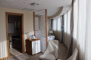 套房 | 客廳 | LCD 電視