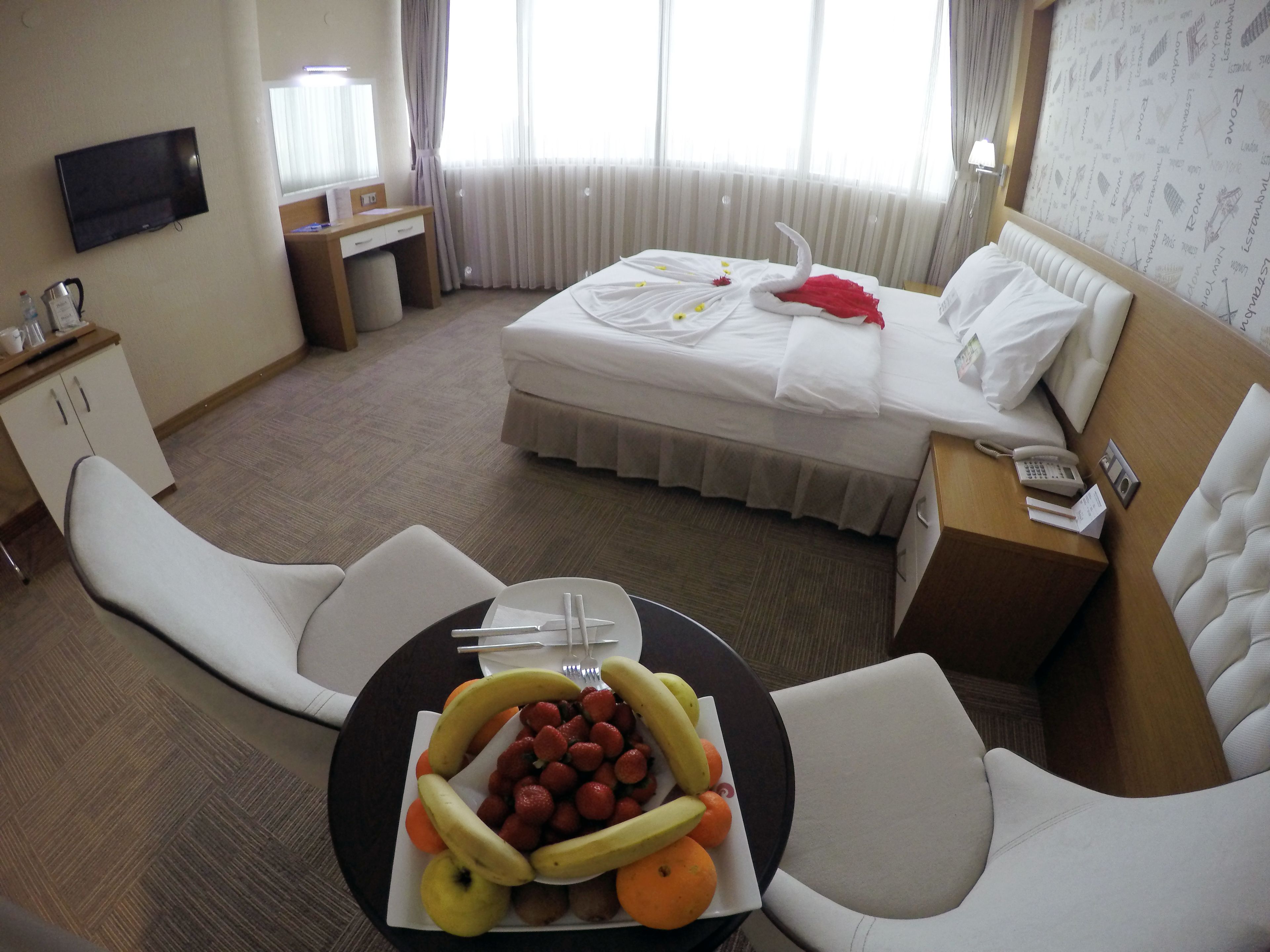 minibar, in-room safe, desk, laptop workspace