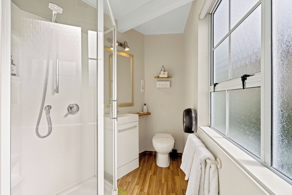 Cottage Mews Motel by null