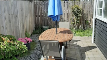 ํ
๋ผ์ค/ํํฐ์ค