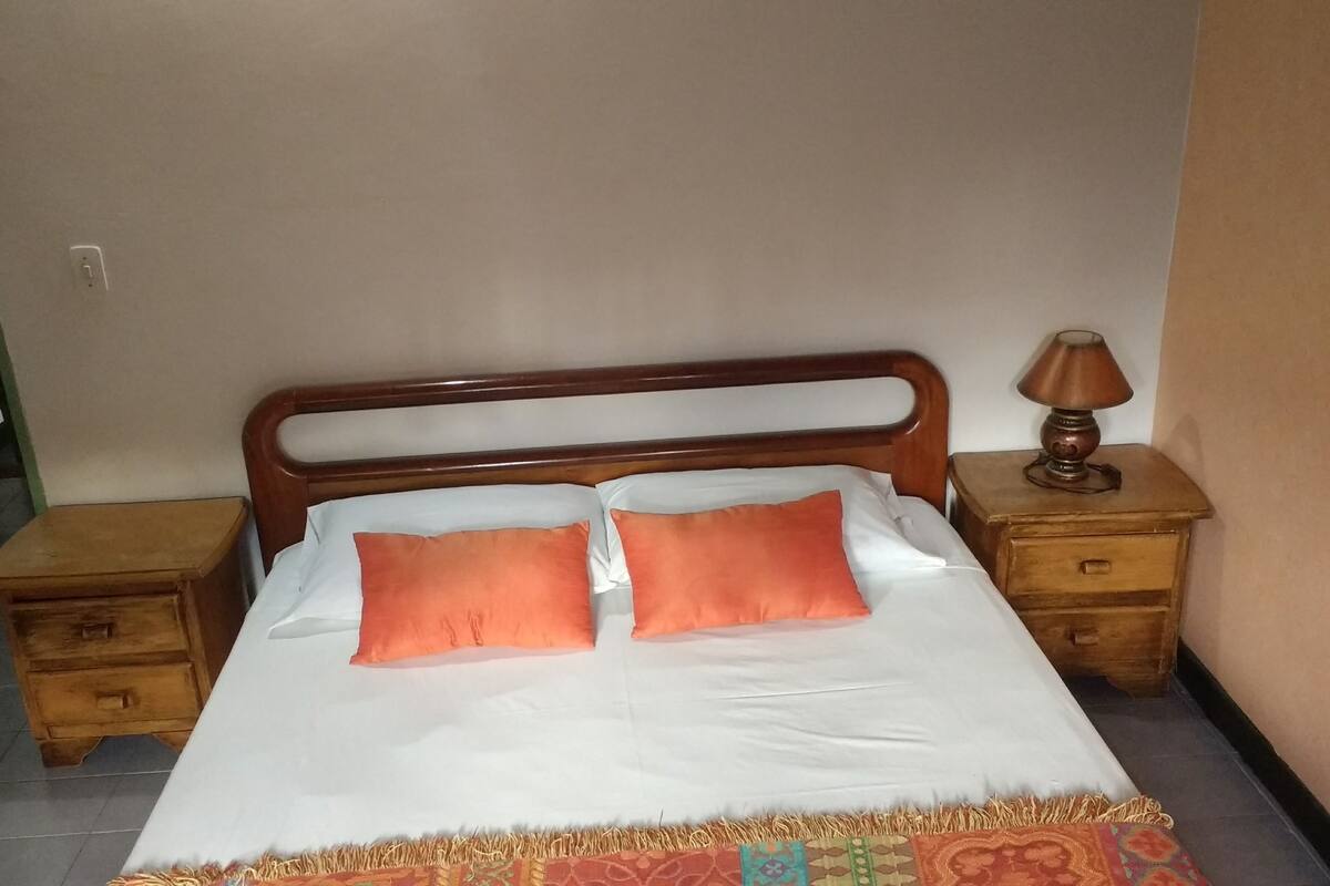 Standard Single Room, 1 Twin Bed | In-room safe, iron/ironing board, free WiFi, bed sheets