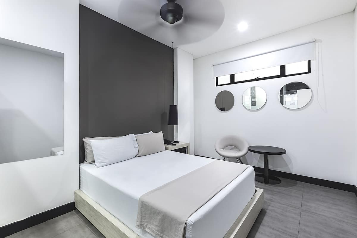 Desk, free WiFi, bed sheets