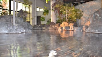 Bồn tắm spa trong nhà