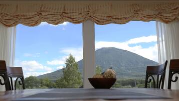 Villa, 3 Bedrooms(Max 6 guests), Non Smoking, Mountain View | Mountain view