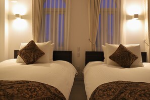 Villa, 3 Bedrooms(Max 6 guests), Non Smoking, Mountain View | 3 bedrooms, in-room safe, individually decorated, individually furnished - BLISS Villa TSUBAKI (Kutchan)