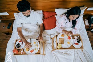 Royal Suite, 1 King Bed, Mountain View, Mountainside | In-room dining