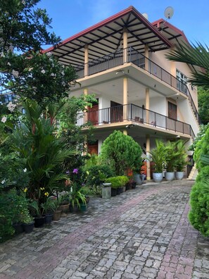 Exterior - Coral Palm Villa & Apartments (Unawatuna)