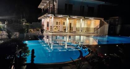Coral Palm Villa & Apartments