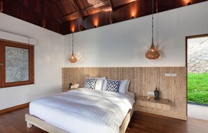Minibar, in-room safe, individually furnished, desk - Villa Nevaeh (Kamala)