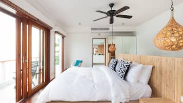 Minibar, safe på rommet, individuelt innredet og skrivebord