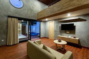 Villa – signature, 1 soverom | Oppholdsrom | LCD-TV