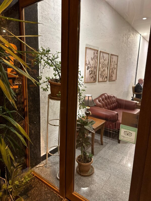 Bagian depan properti