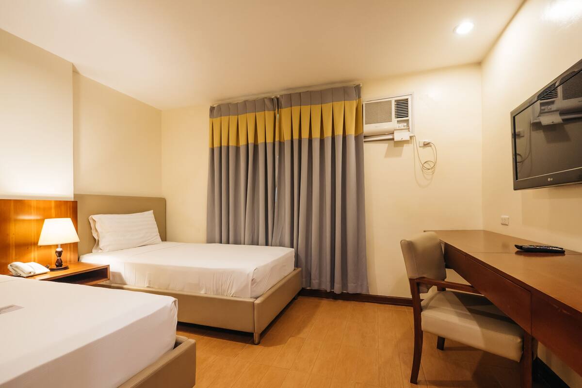 Superior Twin Room | Premium bedding, desk, blackout drapes, WiFi (free)