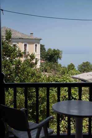 Classic Twin Room, 1 Double Bed, Sea View | Balcony