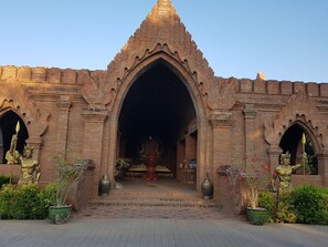 Entrada al alojamiento