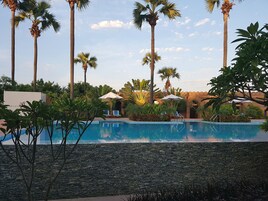 Piscine extérieure